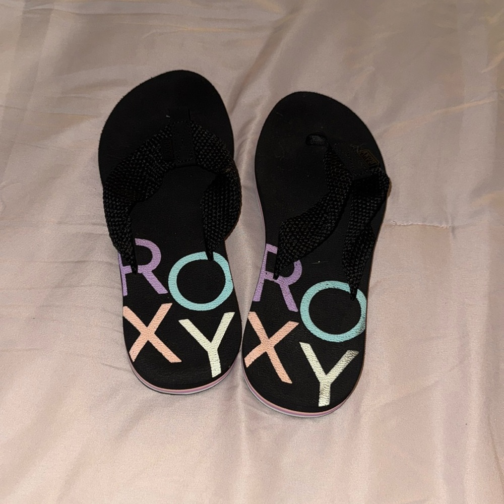 New Roxy Flip Flops
